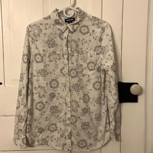 Women’s Lands’ End button down long sleeve shirt